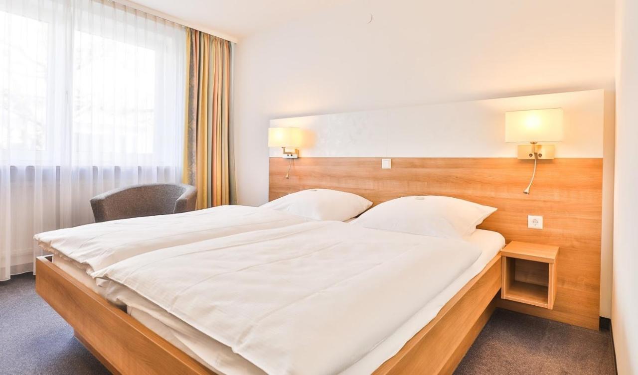 Hotel-Gasthaus "Krone" Boetzingen 외부 사진